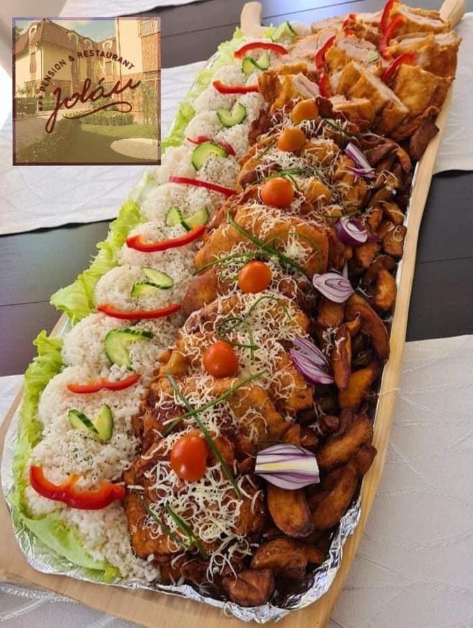 Jolan Pension & Restaurant Cicov Экстерьер фото