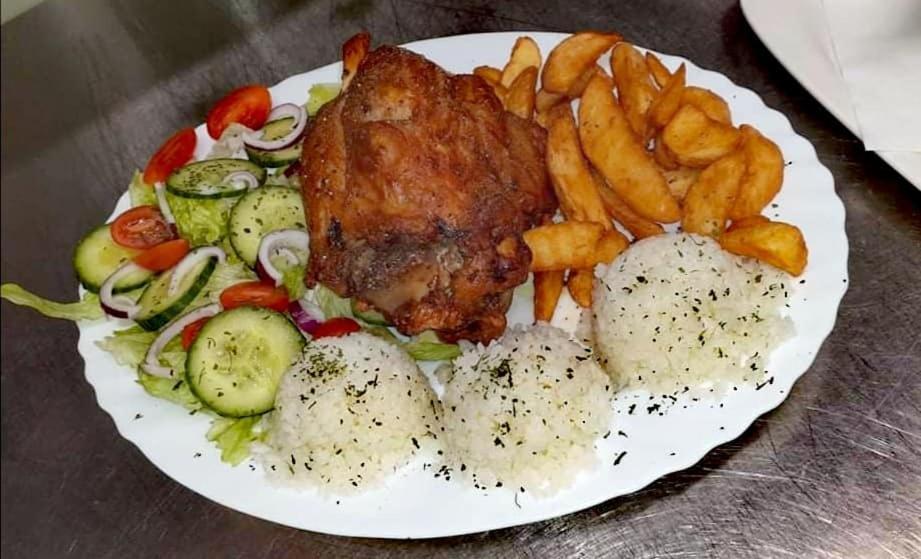 Jolan Pension & Restaurant Cicov Экстерьер фото