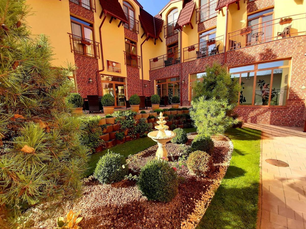 Jolan Pension & Restaurant Cicov Экстерьер фото
