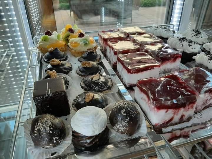 Jolan Pension & Restaurant Cicov Экстерьер фото